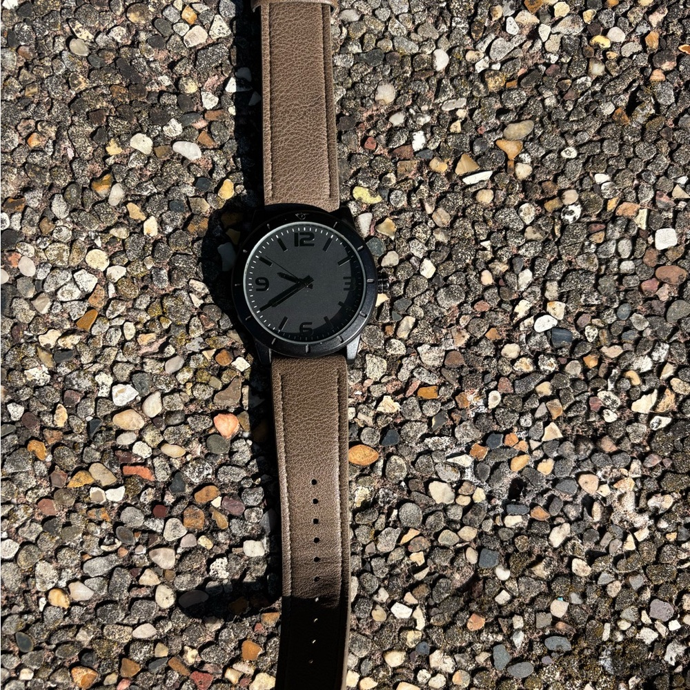 Stylish Assorted Wristwatch Set - image 5